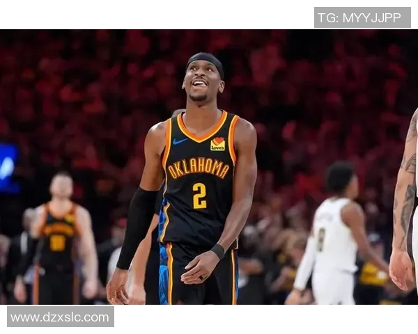 亚历山大表示球队要想成功卫冕关键在于持续进步和不断提升整体表现